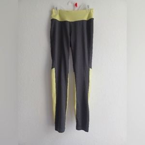 XS Steven Madden Athletic Quick Dry workout leggings, dark gray and soft yellow